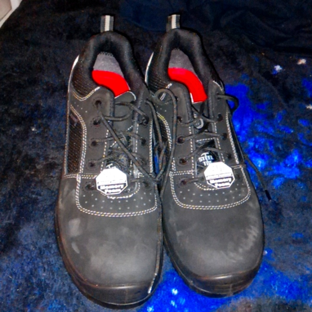 Men's shoes
